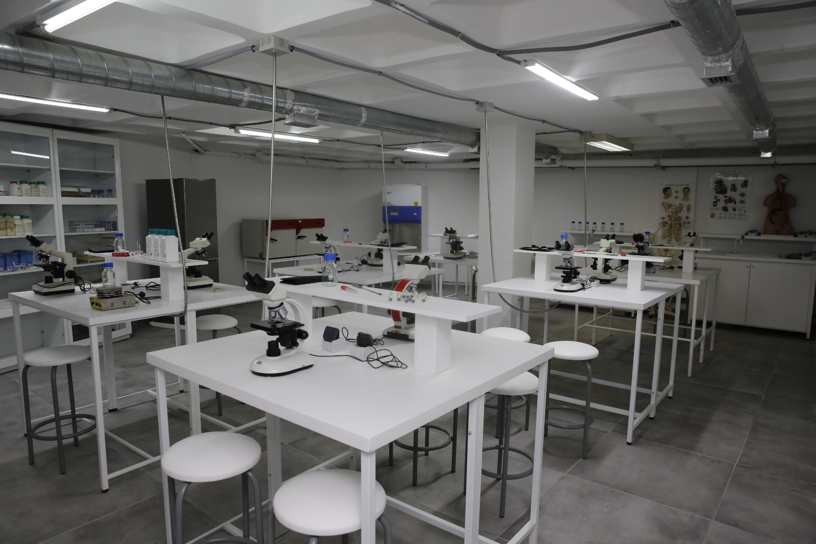 Laboratoires modernes de l'EHEB