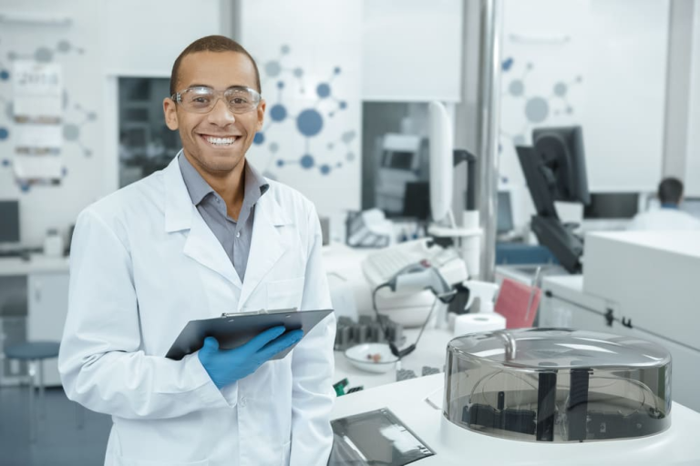 Niger 🇳🇪 : Devenez Ingénieur Bioinformatique pour Propulser la Biotechnologie à Niamey